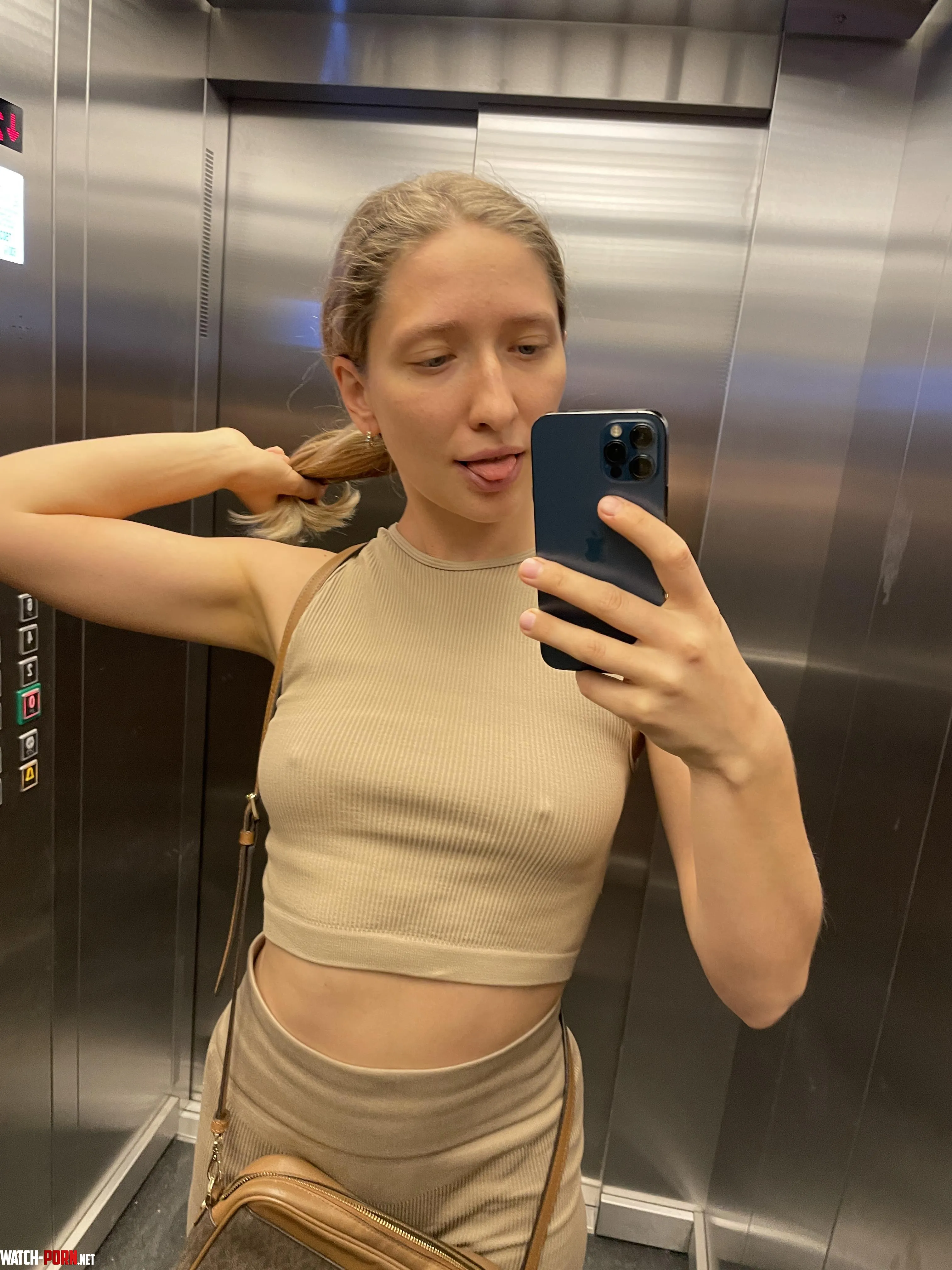 My croptop in a lift by Kkeysi