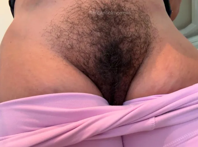 Thumbnail All Natural - Flaunting TheFullBush Beauty