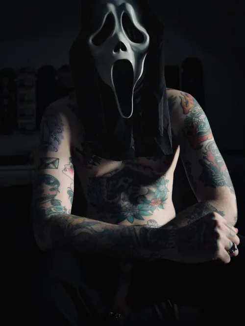 Thumbnail Hotguyswithtattoos: Halloween Surprise - Late-Night Revelry