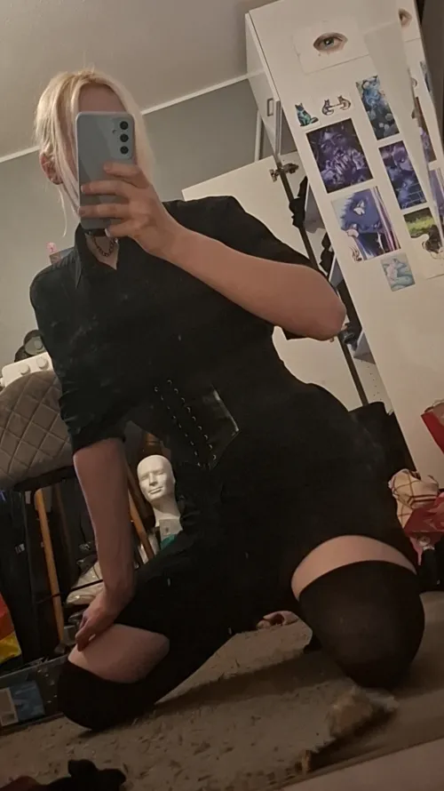 Thumbnail Author Fembonzakura Showcases a Classy Look within the Femboy Community