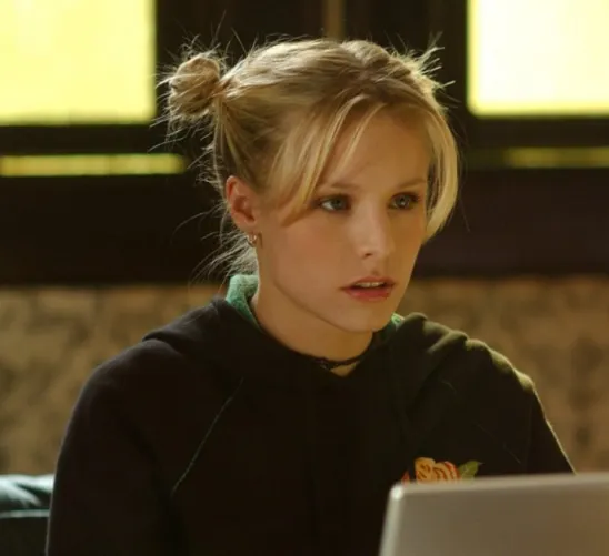 Thumbnail Skyline_Drifter Showcases Kristen Bell as Veronica Mars