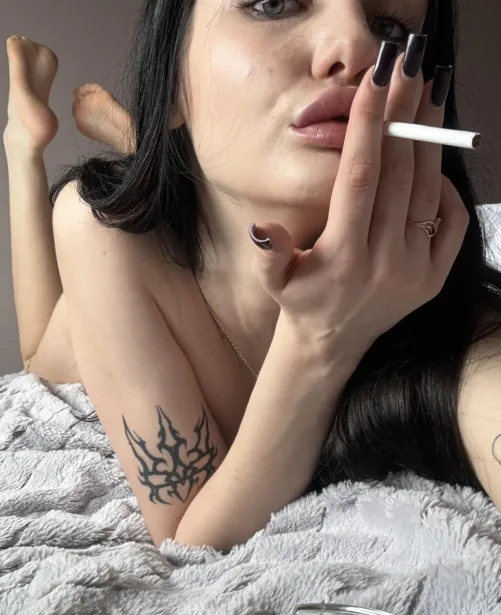 Thumbnail Mastering the Art of Seduction with Nail Fetish Fun by PrettyFaceDirtySoul