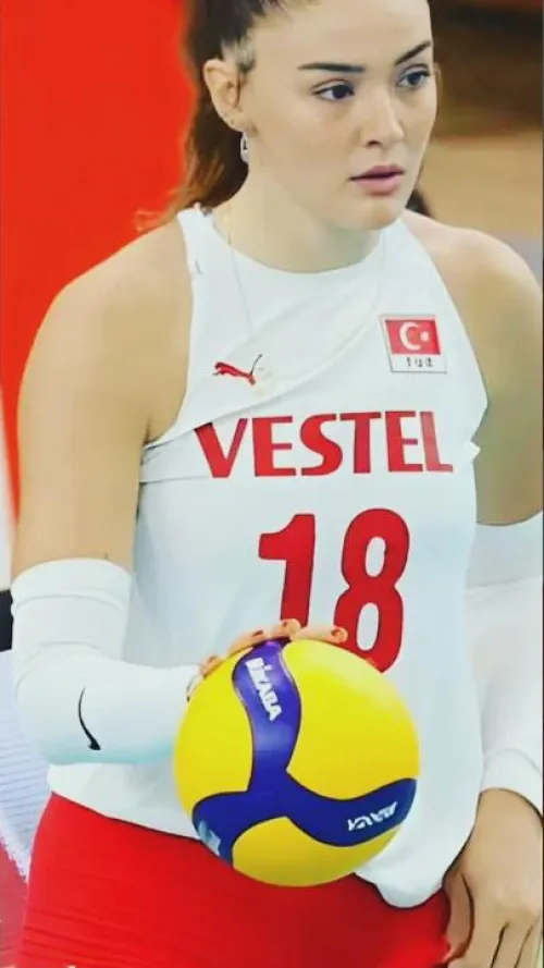 Thumbnail YongWeddle Celebrates Volleyball Star Zehra Gunes