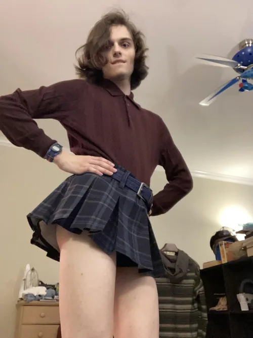 Thumbnail Discover New Styles: Me and My New Micro Skirt Outfit