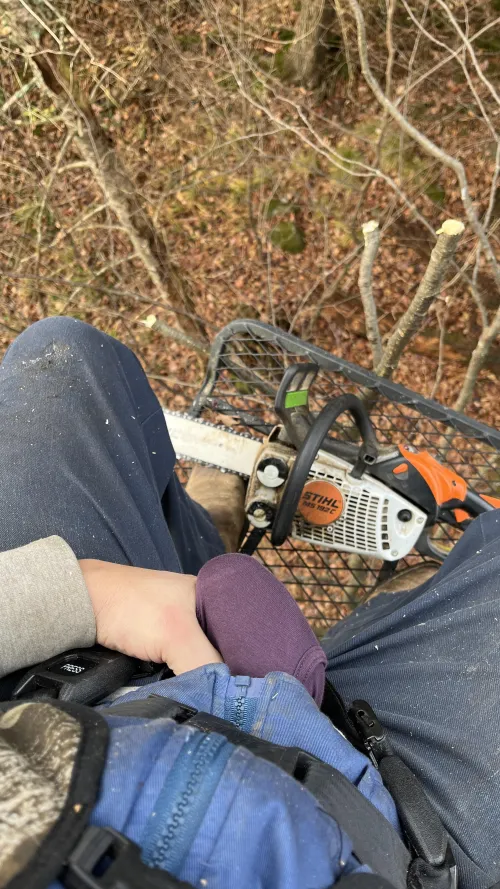 Thumbnail TractorMan1298's Bulging Adventure in the Great Outdoors