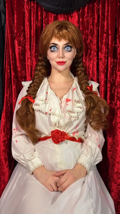 Thumbnail Cosplay Extravaganza: FLEURXY Introduces Annabelle