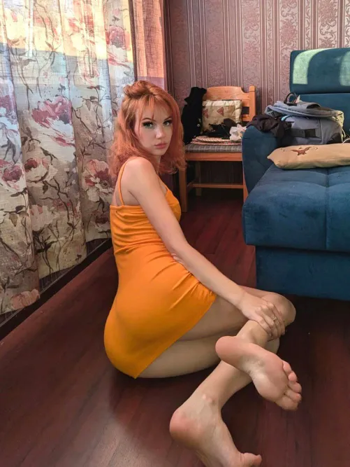 Thumbnail Dress Dilemma: Public Unveiling by bunny_lucy in no Panties