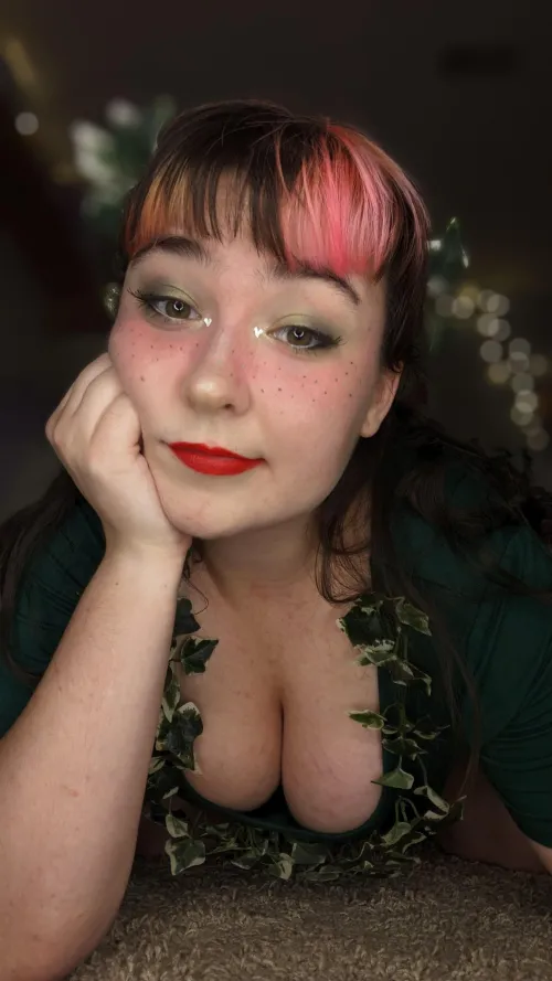 Thumbnail DelilahTheBaker's Final Halloween Post in the cleavage Category