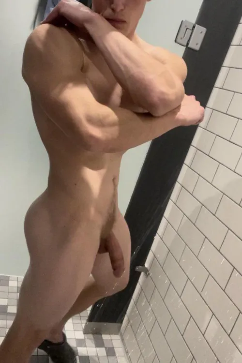 Thumbnail Fine_Sink_758: Normal Nude Exploration at 30, 170lb, 510