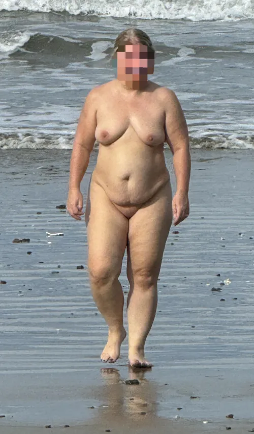 Thumbnail Secluded Beach Escapes - MarleyisQueen's Sensual Journey in the GILF Realm