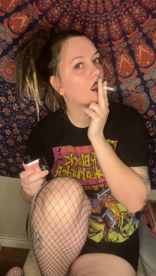 Thumbnail Chery_smokes Shares the Eternal Vibes of Spooky Season in PunkGirls