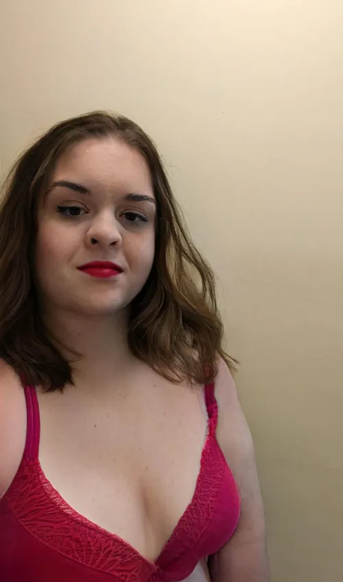 Thumbnail Maskedlisa23: Red and Ready for a Restful Sleep | BBW