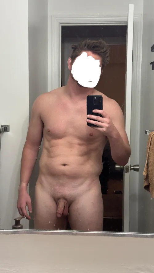 Thumbnail BigCockBobbie96: Seeking Honest Opinions on Appearance in Normal Nudes