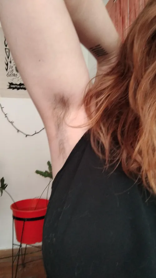 Thumbnail Love for Armpits: LanaSweetb's Passion