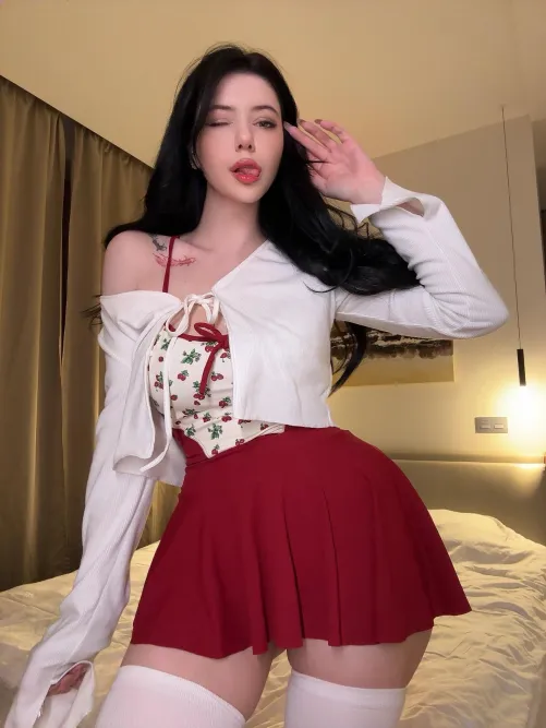 Thumbnail Admiring AlinaBecker's Outfit in Brunette Glory