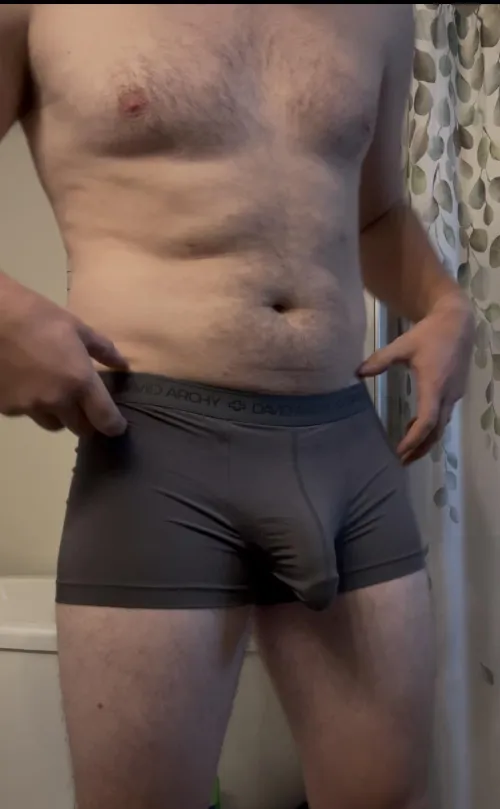 Thumbnail Feel-Good Moments: snoosquirrel13_'s Journey with Bulges