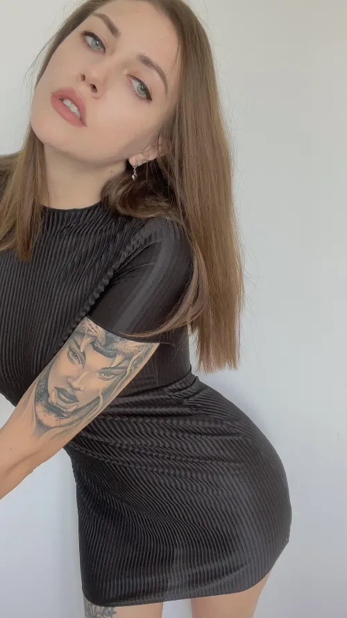 Thumbnail Strike a Pose in a Tight Black Dress: Megan_vikkk's Choice | tightdresses