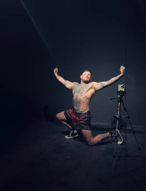 Thumbnail Tried the Icarus: Discover the Experience with russian4dapushin in hotguyswithtattoos