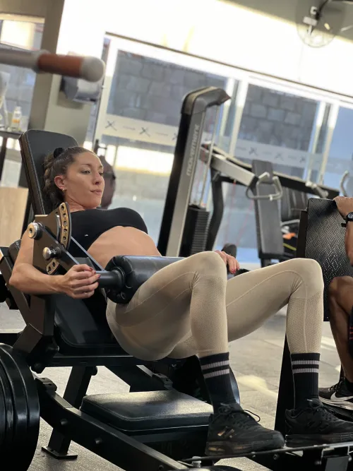 Thumbnail Jessicaa_fit: Heating Up the Gym Experience - ThickFit