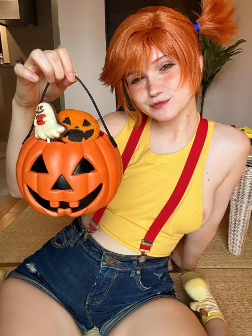 Thumbnail Neyrodesu Brings Misty to Life in Sensual Cosplay | CosplayLewd