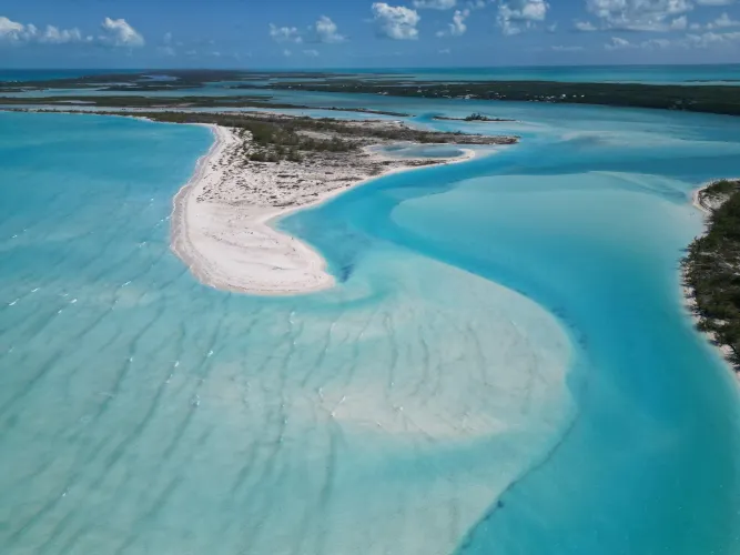 Thumbnail Exotic Bliss: Exuma Bahamas Beach Exploration