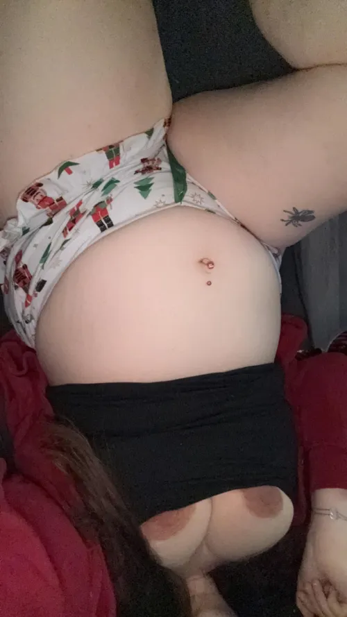 Thumbnail Easy Access Enthusiast: Babygirlbrdl22 in ThickThighs Category