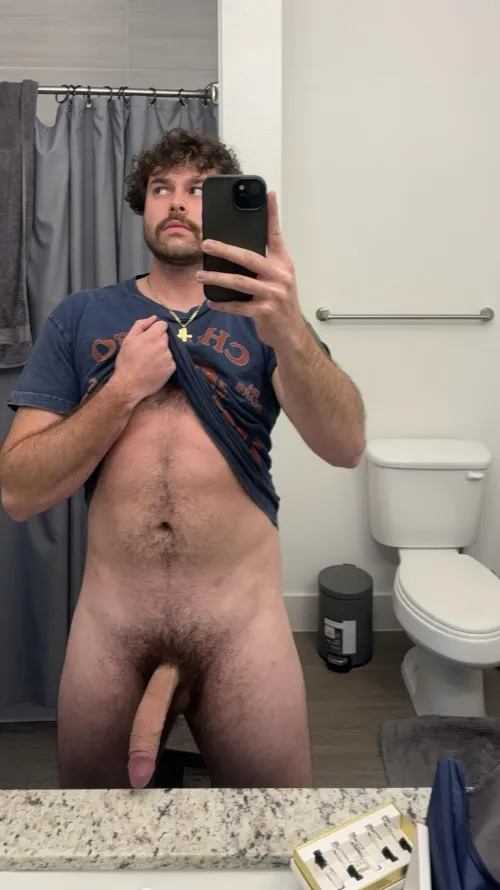 Thumbnail A Thrilling Encounter Over the Sink with Abject_Buffalo_3961 | ratemycock