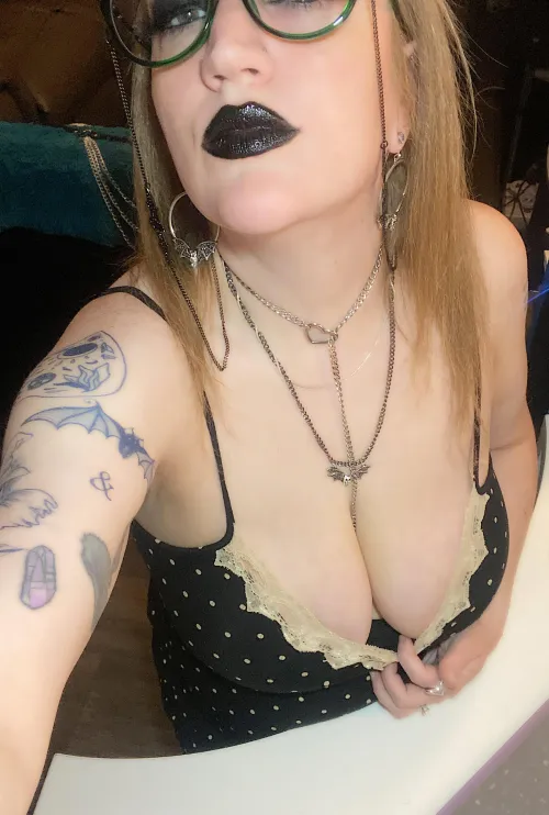 Thumbnail Halloween Countdown: serendipity-27's Goth Slut Vibes