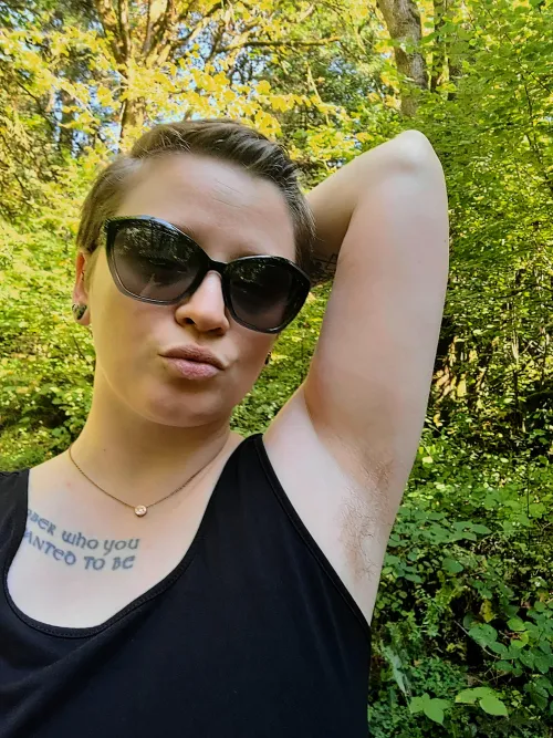 Thumbnail nic_kay_20: Embrace the Aroma of Hiking Sweat | Armpit Fetish