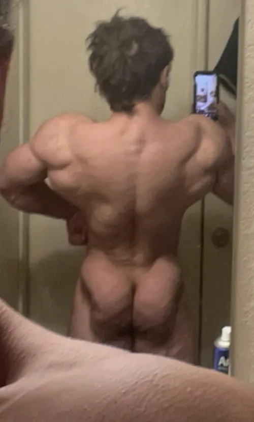 Thumbnail Musclestud101 Flaunts 'Big Cheeks for Days' in the manass Category