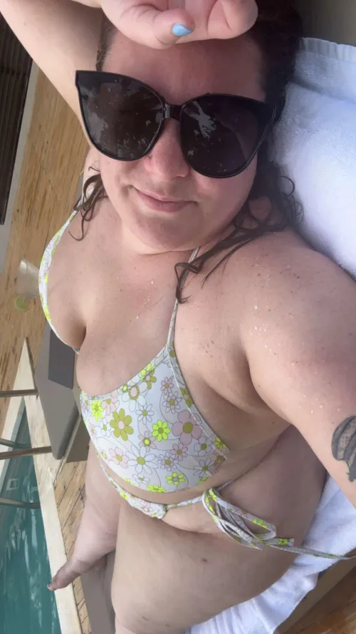 Thumbnail Craving a Beach Escape: No_Duck3540 | BBW