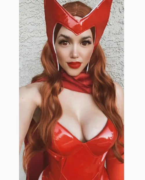 Thumbnail Classic Wanda Cosplay by Bianca | cosplaygirls