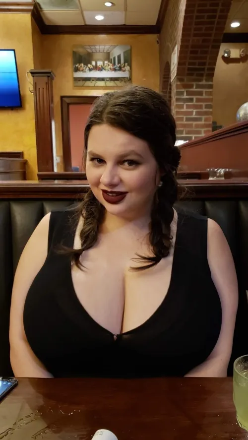 Thumbnail Bartending Tips: Secrets from Big Tiddy Goth GFs