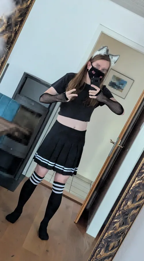 Thumbnail Newcomer Alert: rainboiiiiii Debut Fit Assessment | Femboy Category