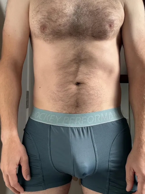 Thumbnail Leaky Confessions: 40M Reveals All in the Bulges World