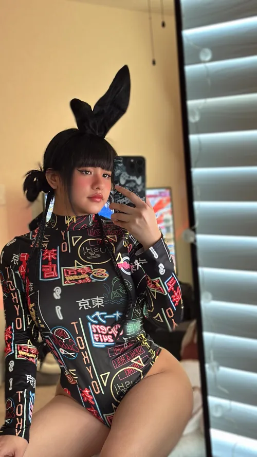 Thumbnail Bunny Beauty: BunniiiWaifu's Charm in realasians Category