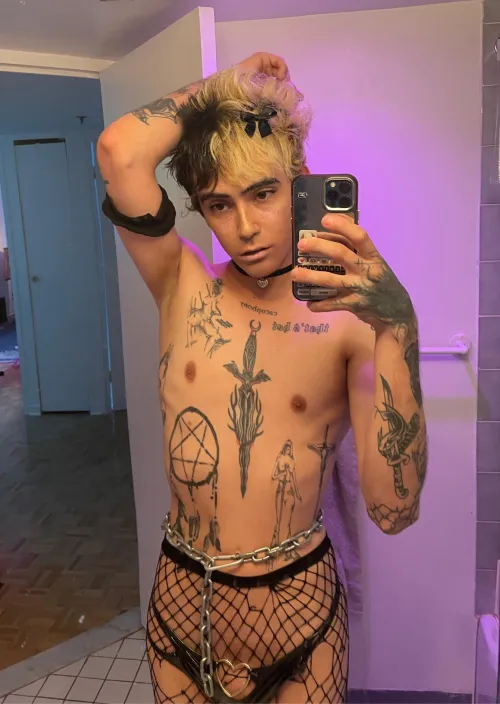 Thumbnail Goth Twink Charm: Discover the allure of softxdolly in Twink World