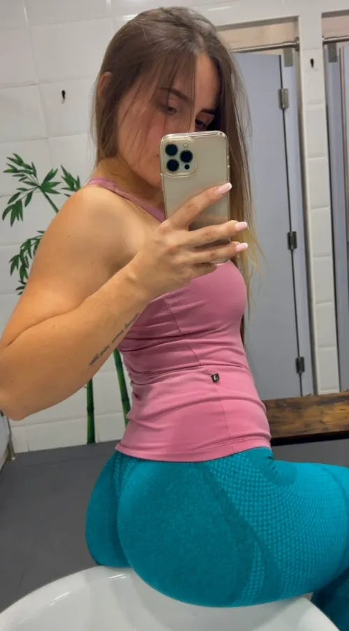 Thumbnail Feeling Classy in This Gym Outfit by sunshinegalxoxo