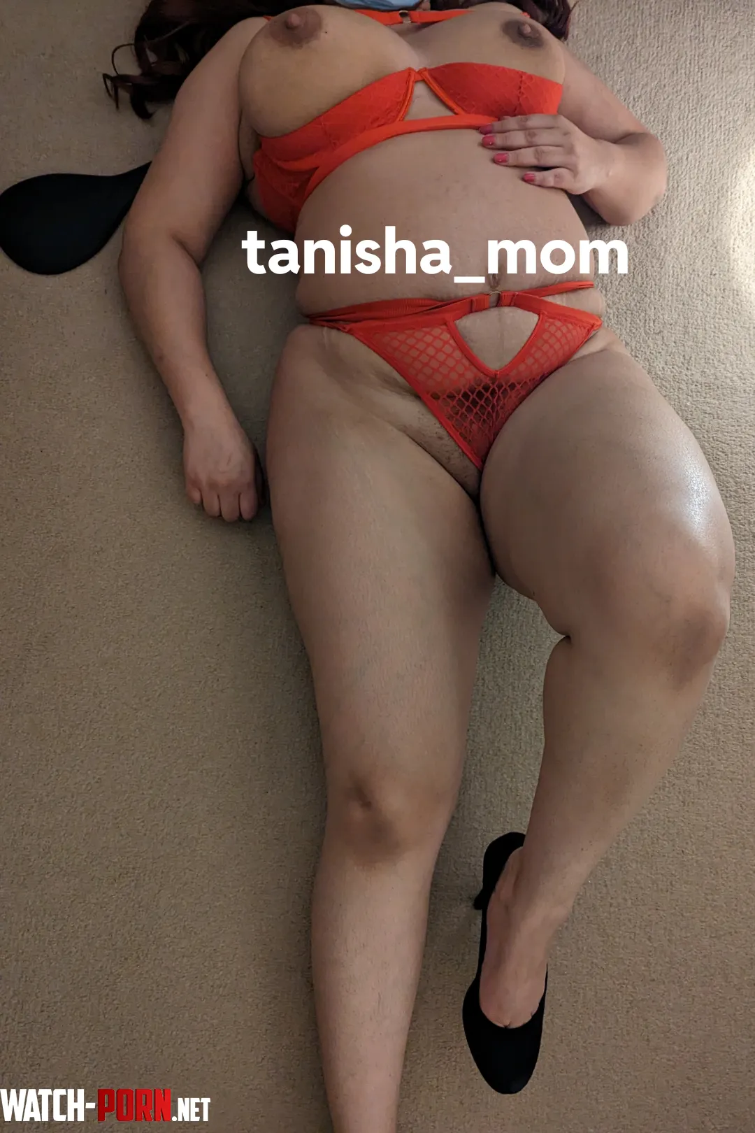 Desi milf with all natural body  by tanisha_mom