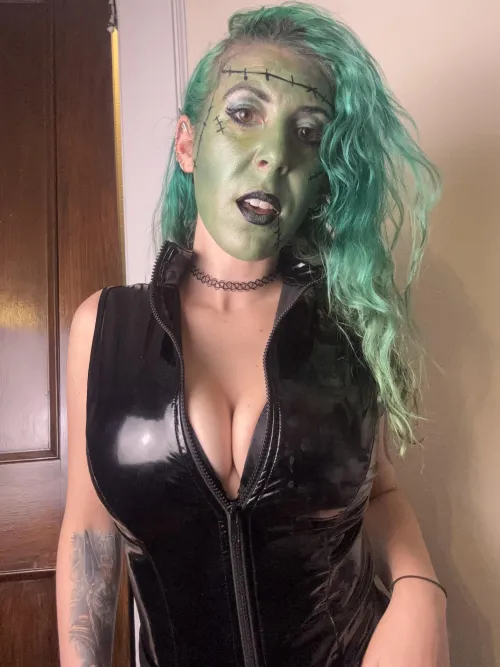 Thumbnail Seductively Stitched: Frankenstein Cleavage by sirenskiss3 | cleavage