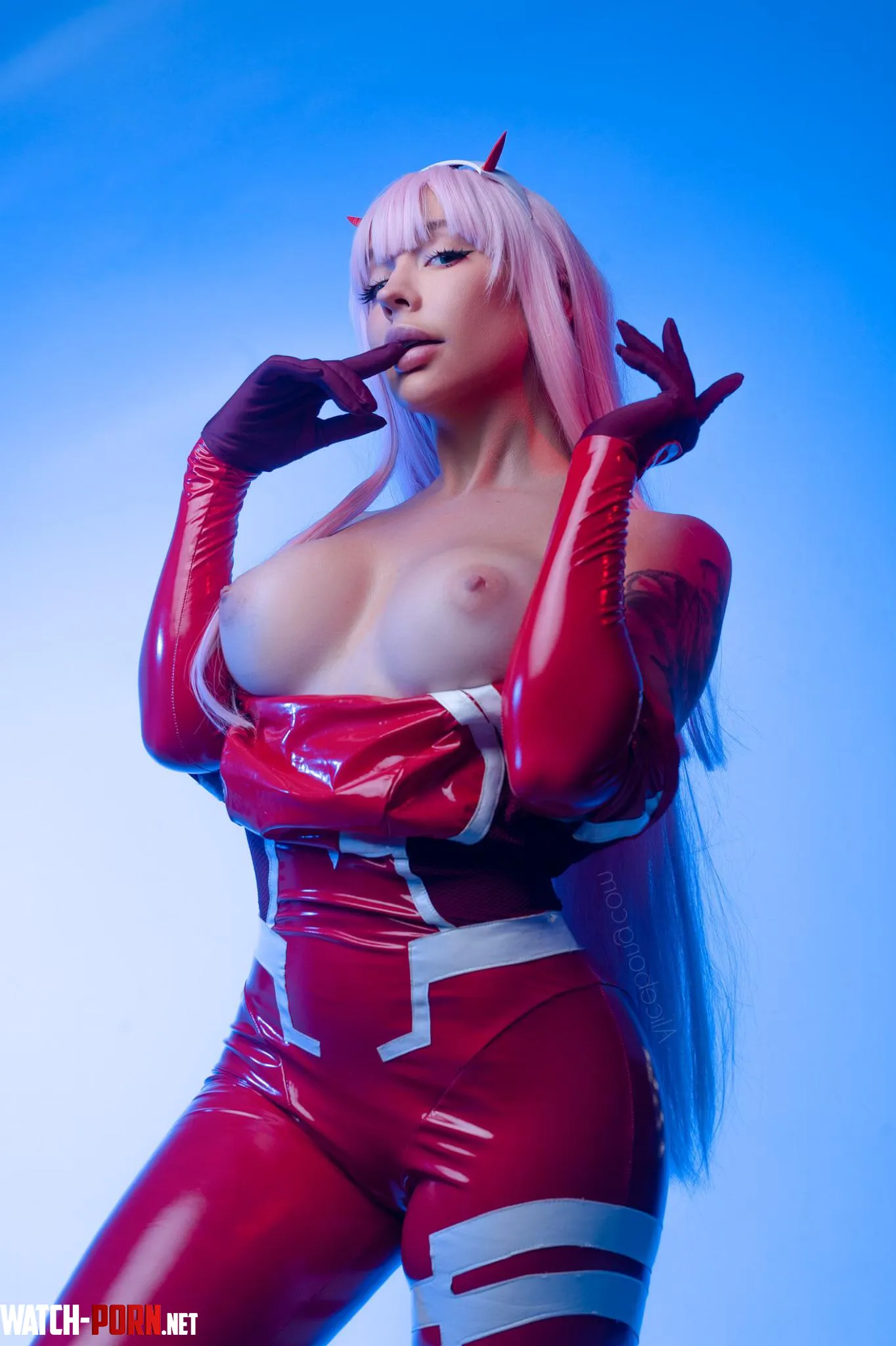 got my first latex outfit and now im obsessed by alicebong