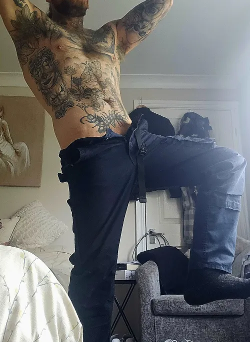 Thumbnail Helping a Working Daddy at Work by theguynextdoorr33 | hotguyswithtattoos