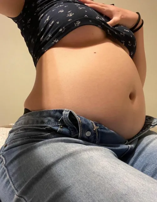 Thumbnail 30-Minute Binge: asianbellygirl's Pregnant Look