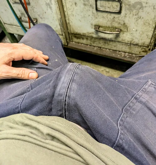 Thumbnail Staying Focused at 42: Balancing Work and Bulges by AMPE82