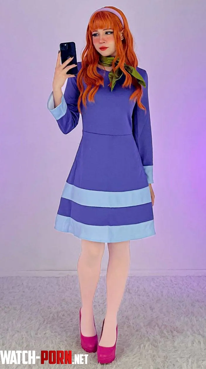 Daphne Blake cosplay by Stella  by SthormyStar