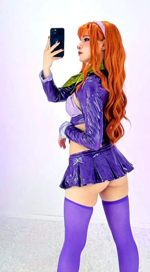 Thumbnail Stunning Daphne Cosplay by Stella