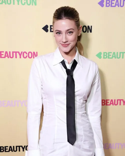 Thumbnail Lili Reinhart: Spotlight on KG101411's Article in PrettyGirls Category