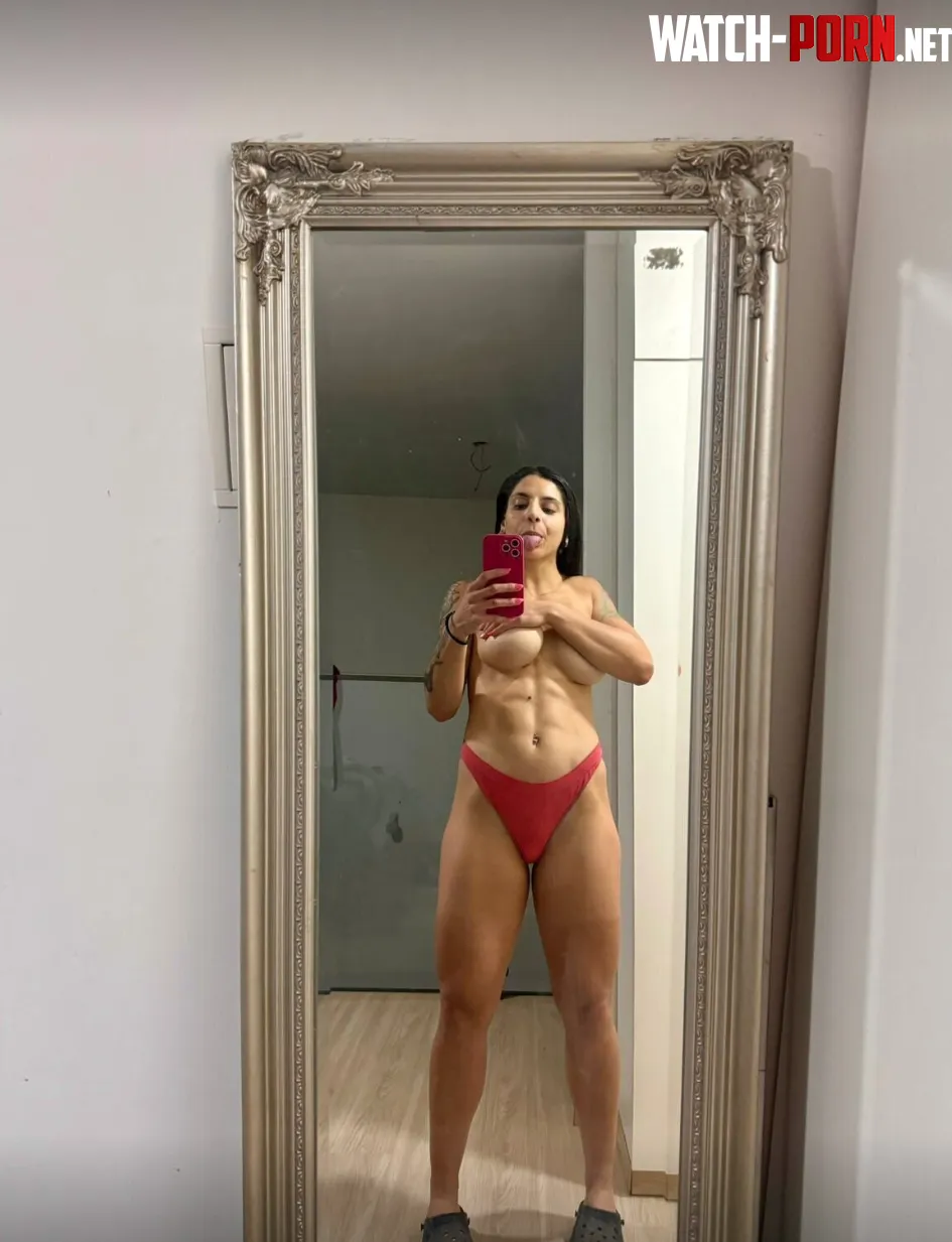 Do you like girls who workout by MissLaurensxox