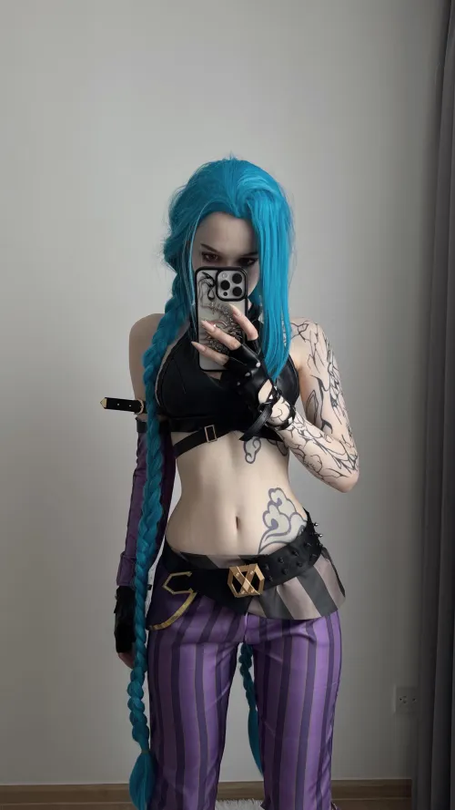 Thumbnail Jinx Cosplay from League of Legends Arcane by mercytakerr - Cosplaygirls