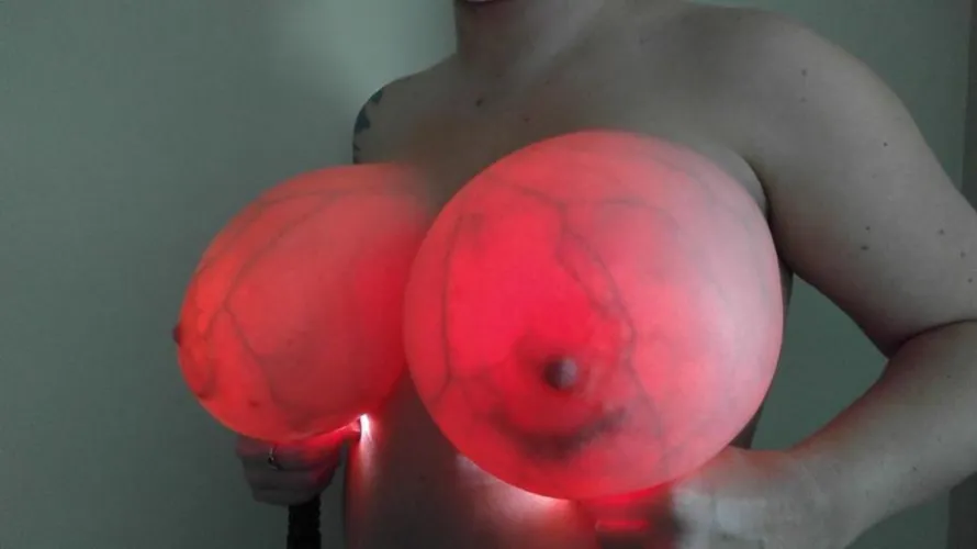 Thumbnail Grillandia Celebrates 'Halloween Tits' in Festive Spirit